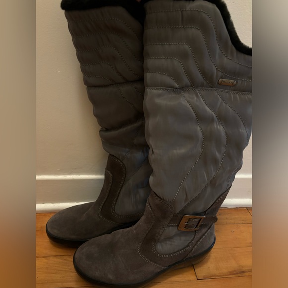 Pajar women’s winter boots - Picture 3 of 8